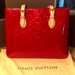 Louis Vuitton Brentwood Framboise Monogram Vernis